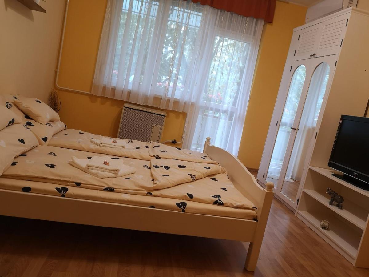 Natasa Apartman Orosháza Exterior foto
