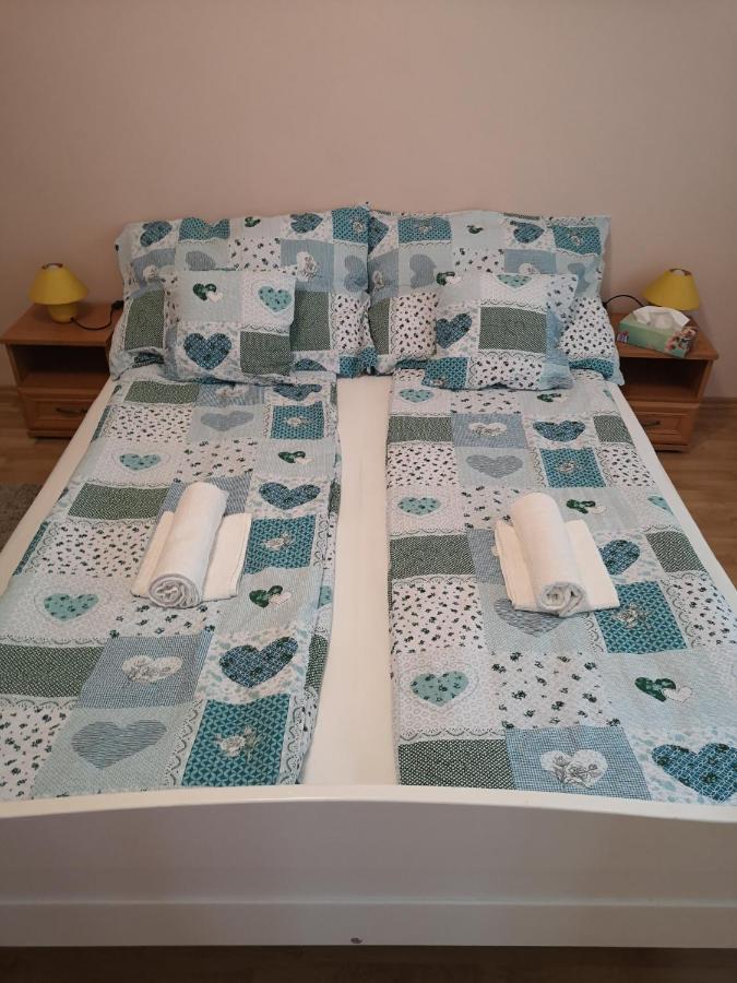 Natasa Apartman Orosháza Exterior foto